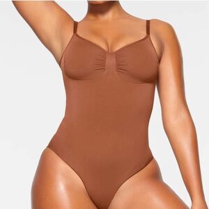 NWOT Skims Seamless Sculpt Brief Bodysuit S/M